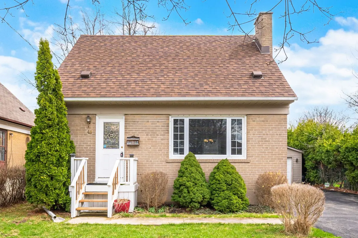 49 McCaul ST, Brampton, ON L6V 1J1