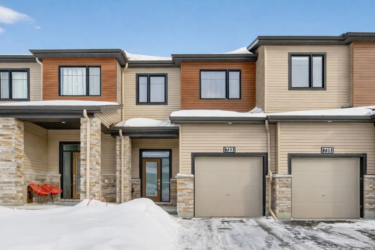 733 Cashmere TER, Barrhaven, ON K2J 6Z6