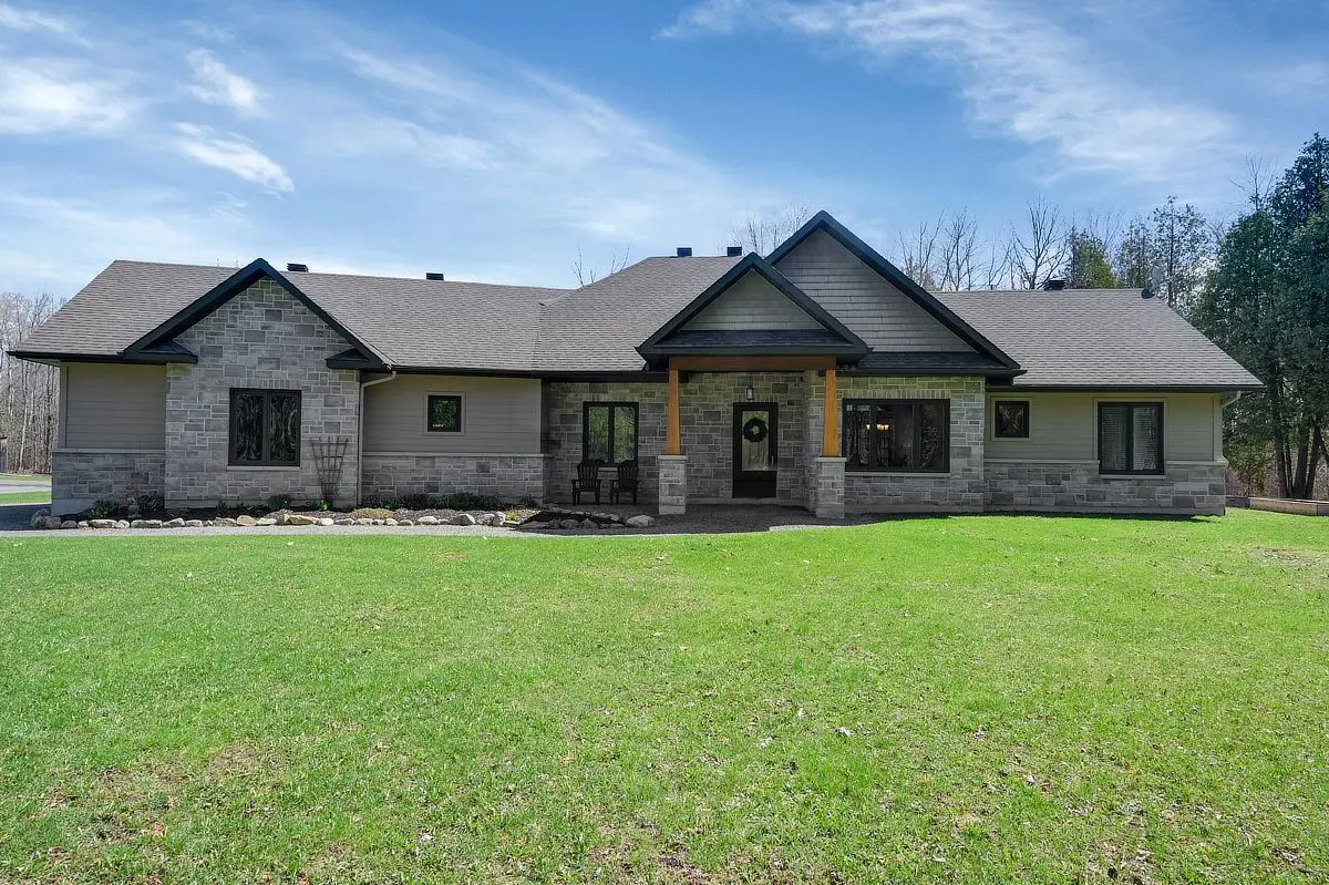 1385 Merkley RD, North Dundas, ON K0C 2K0