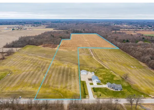 2290 Wadhams RD, St. Clair, MI 48079