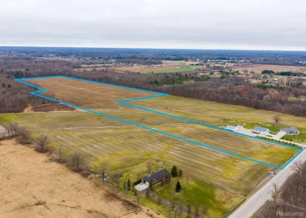 2290 Wadhams RD, St. Clair, MI 48079