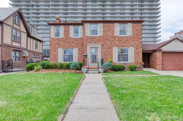 551 Fiske DR, Detroit, MI 48214