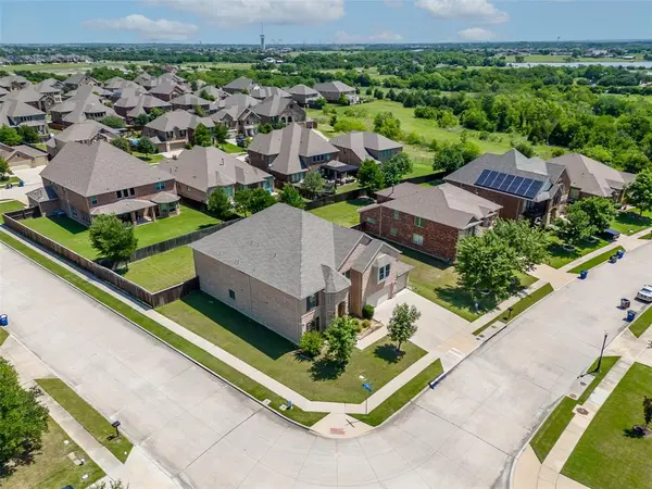 5207 Seth Avenue, Sachse, TX 75048