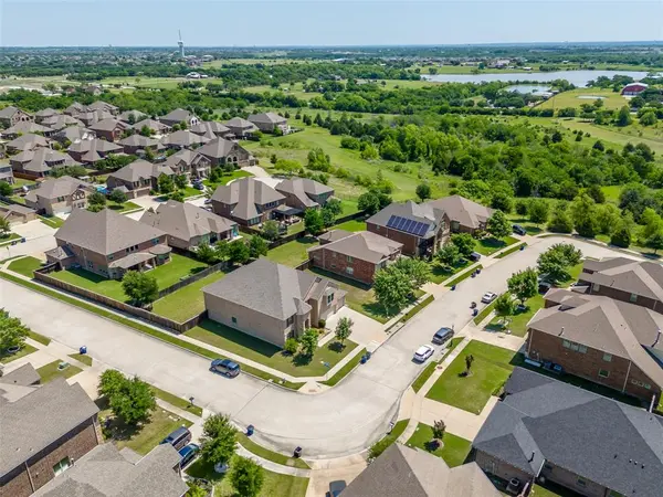 5207 Seth Avenue, Sachse, TX 75048