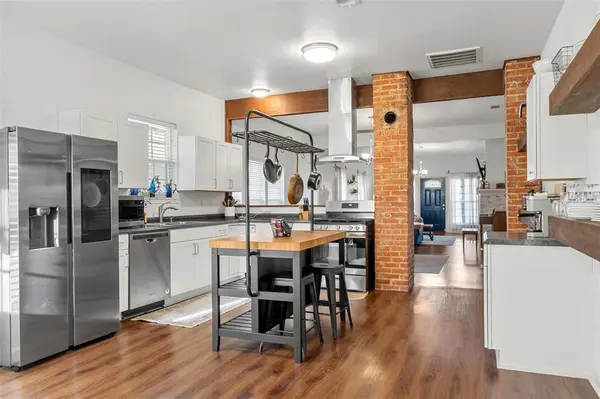 1200 N 15th Street, Waco, TX 76707