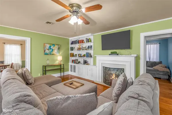 3642 Gilbert Drive, Shreveport, LA 71104