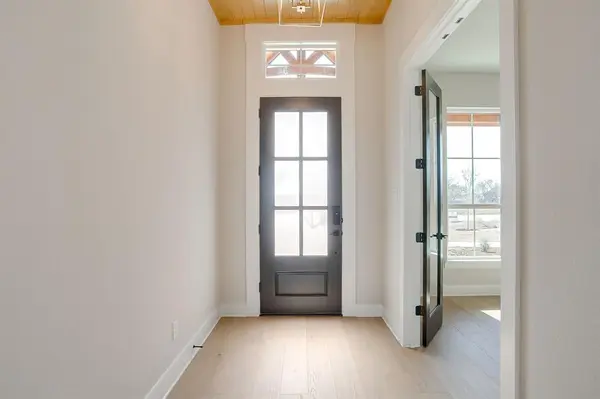 310 Waterfall Ranch Road, Waxahachie, TX 75167