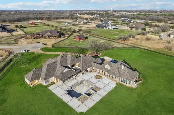 1026 Gene Perry Court, Bartonville, TX 76226