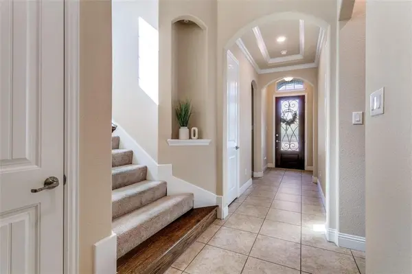 504 Garden Avenue, Euless, TX 76039