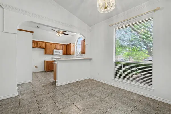 1516 Clover Lane, Granbury, TX 76048