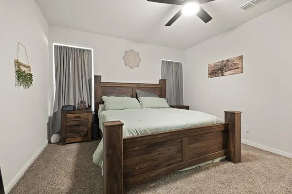 9732 Serviceberry Lane, Fort Worth, TX 76036