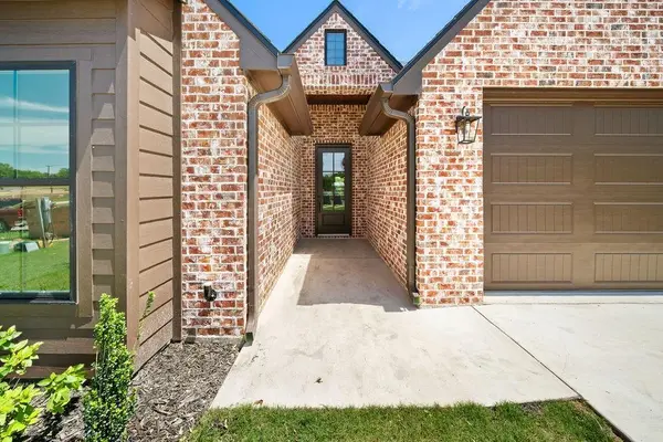 15073 Tilley Springs Cove, Tyler, TX 75703
