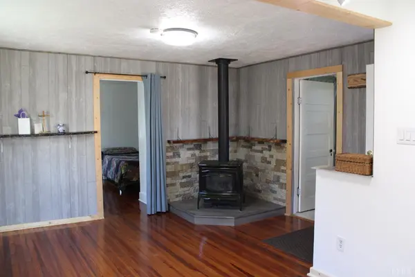 1501 Traylor LN, Lynchburg, VA 24502