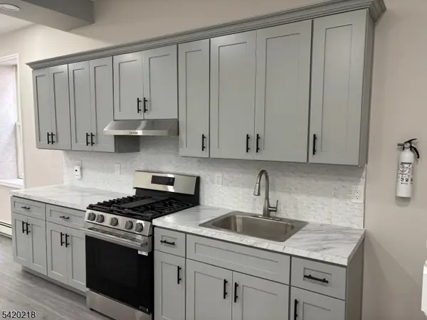 127 Fulton St, Elizabeth City, NJ 07206