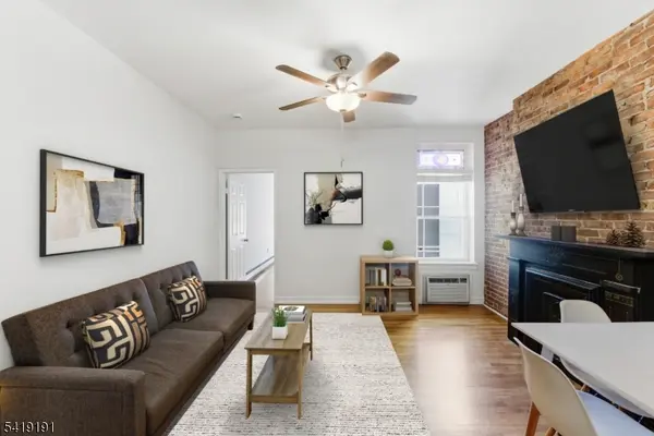 211 14Th St #3R, Hoboken City, NJ 07030