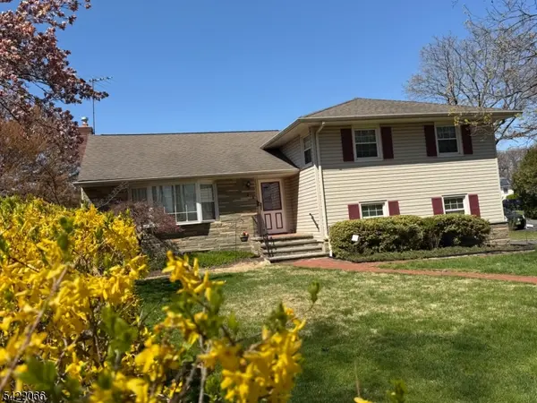 618 Fairway Dr, Union Twp., NJ 07083