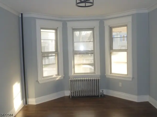 81 Rose Ter, Newark City, NJ 07108