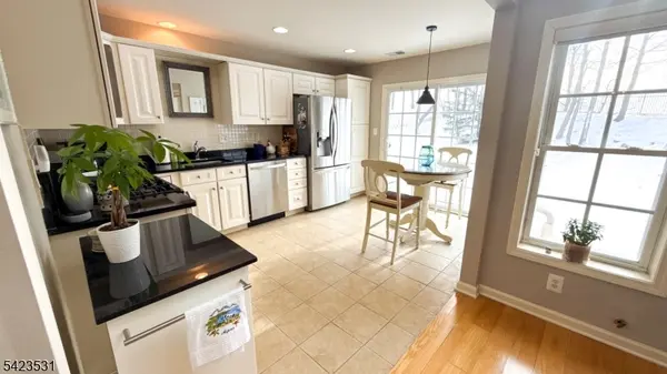 67 Magnolia Way, North Haledon Boro, NJ 07508