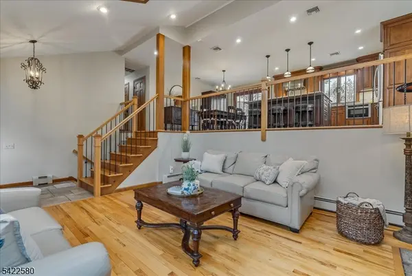 97 Skyline Dr, Sparta Twp., NJ 07871