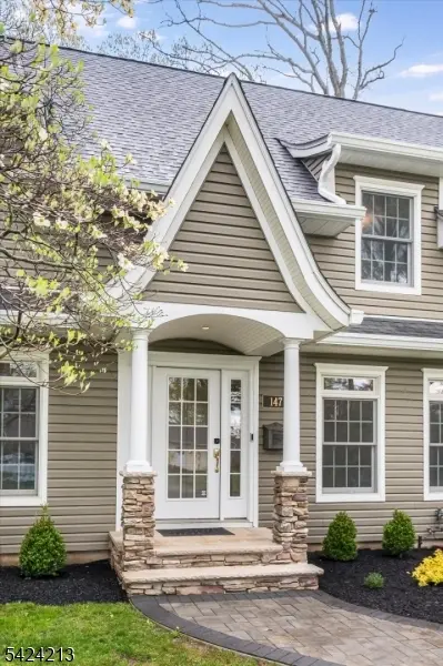 147 Winslow Ter, Glen Rock Boro, NJ 07452