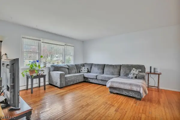 14 Woods Edge Rd, Byram Twp., NJ 07874