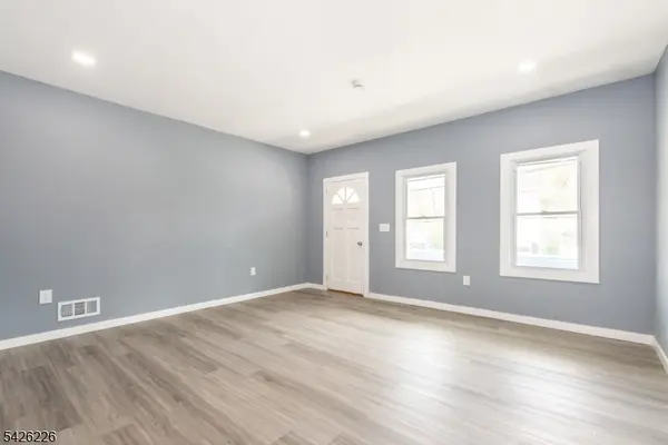 35 Boonton Ave, Butler Boro, NJ 07405