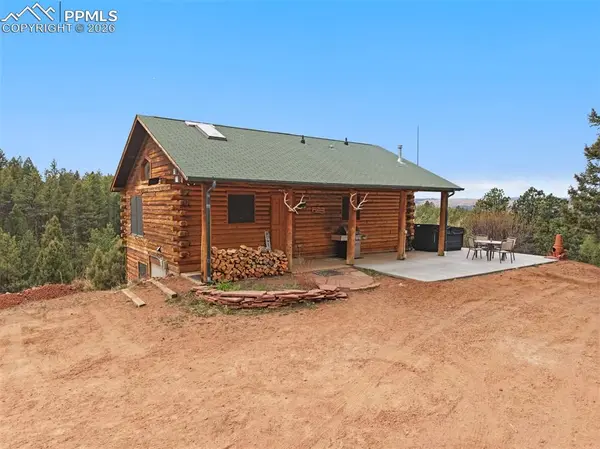 918 Douglas Fir DR, Woodland Park, CO 80863