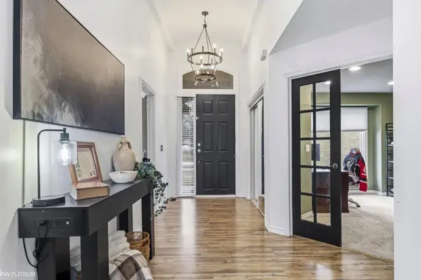 600 Cherry ST, Algonac, MI 48001