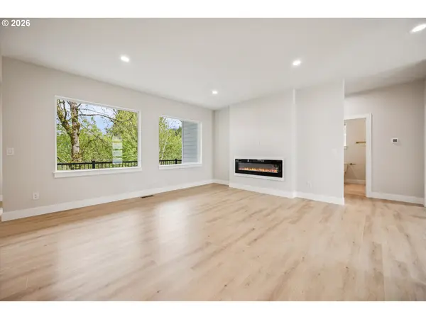 937 EDINBURGH CT, Kelso, WA 98626