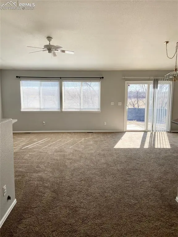 875 Aspenglow LN, Colorado Springs, CO 80916