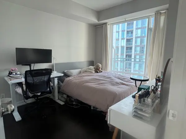 21 Widmer ST #4301, Toronto C01, ON M5V 0B8