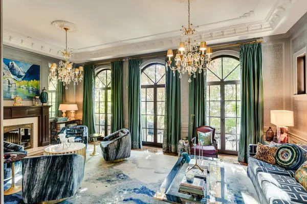 92 South DR, Toronto C09, ON M4W 1R6