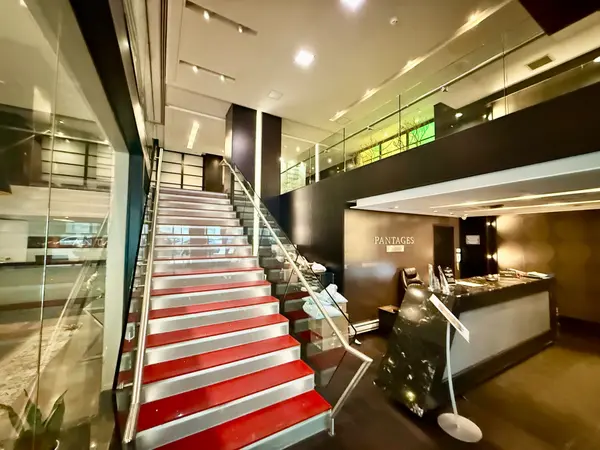 210 Victoria ST #717, Toronto C08, ON M5B 2R3