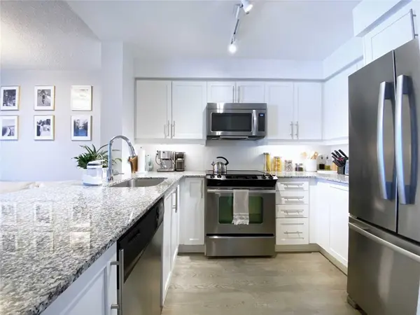 125 Western Battery RD #1005, Toronto C01, ON M6K 3R8