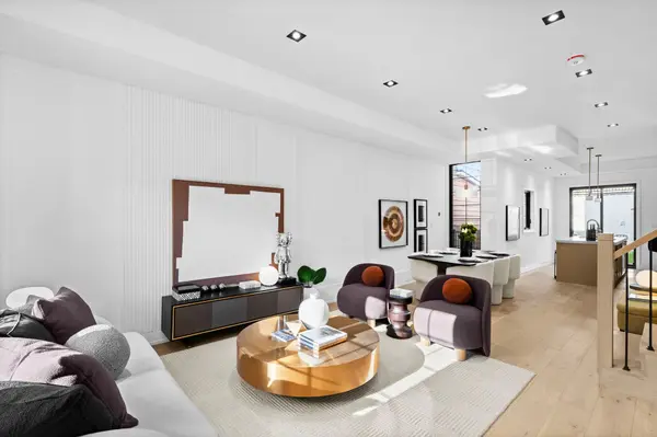 25 Coolmine RD, Toronto C01, ON M6J 3G1