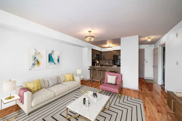 225 Wellesley ST E #1004, Toronto C08, ON M4X 1X8