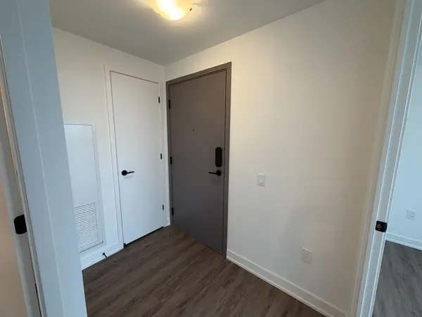 634 Church ST #3610, Toronto C08, ON M4Y 0G9