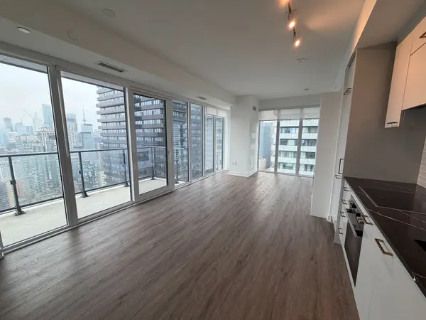 634 Church ST #3610, Toronto C08, ON M4Y 0G9