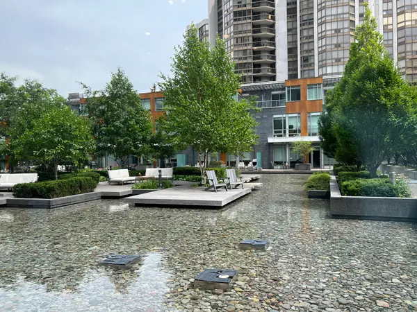 88 Sheppard AVE E #2108, Toronto C14, ON M2N 6Y2