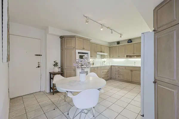 70 Montclair AVE #PH2, Toronto C03, ON M5P 1P7