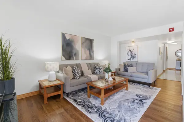 39 Kimbercroft CT #519, Toronto E07, ON M1S 5B5