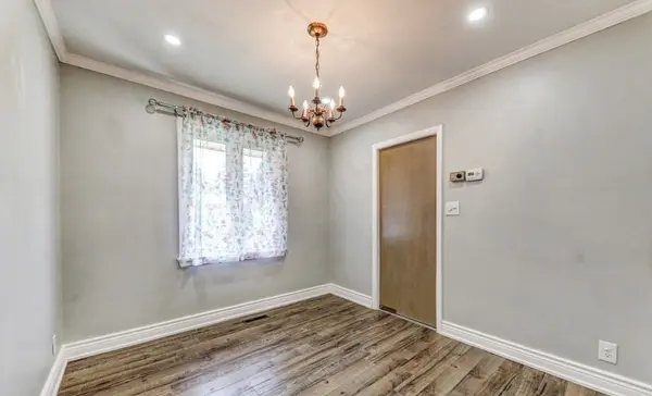 482 Nipigon ST #Main, Oshawa, ON L1J 4P4