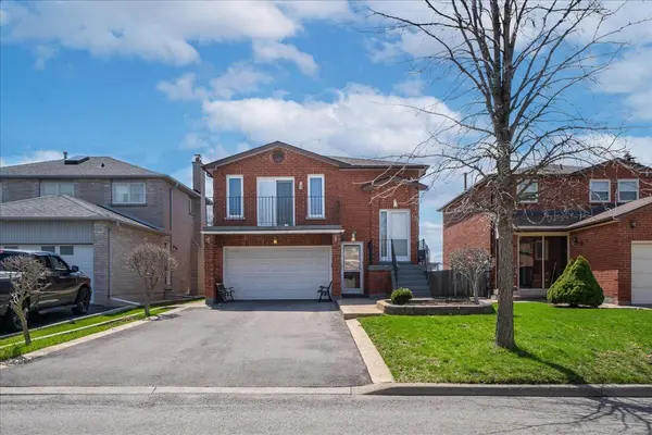 175 Oliver LN, Vaughan, ON L6A 1A9