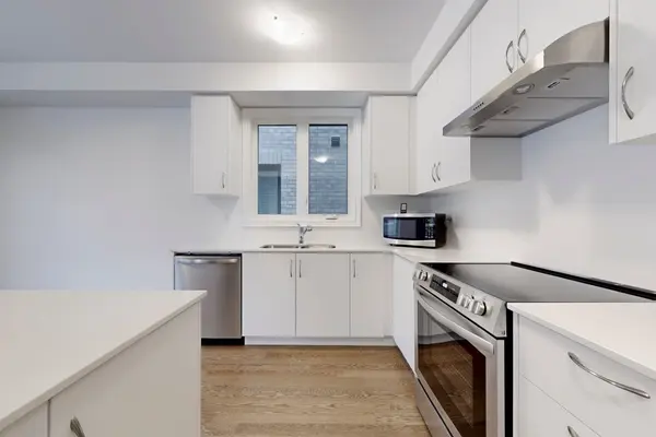 5 Culbert RD, Bradford West Gwillimbury, ON L3Z 4P3