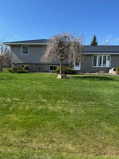 72 Douglas ST, Georgina, ON L0E 2R0