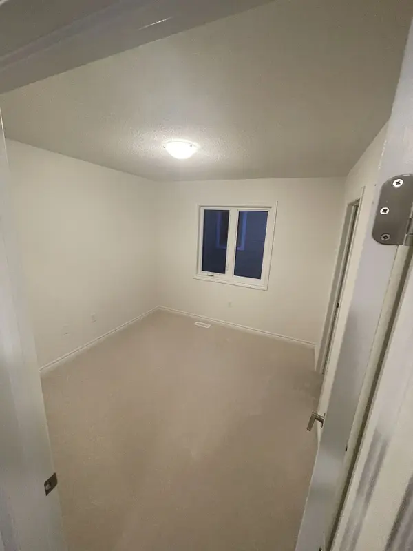 69 Gemini DR, Barrie, ON L9J 0P8