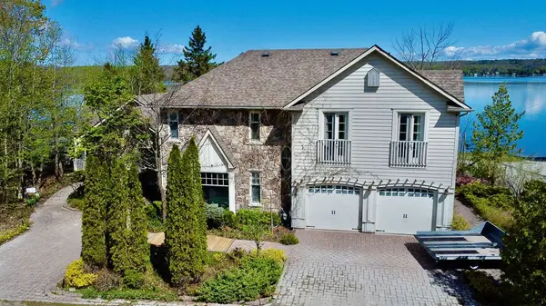 3021 Sandy BND, Springwater, ON L0L 1P0