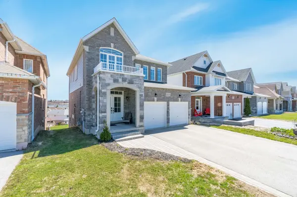 3117 Emperor DR, Orillia, ON L3V 0G4