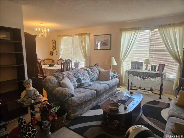 579 Poplar CRESCENT, Shaunavon, SK S0N 2M0