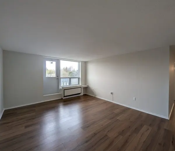 6719 Glen Erin DR #204, Mississauga, ON L5N 3S6